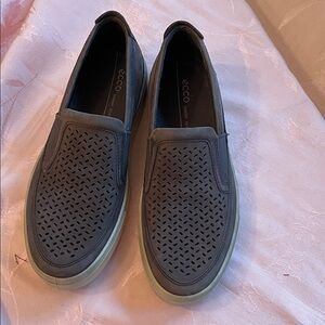 ECCO Men's Perforated Gray Slip-On Loafers